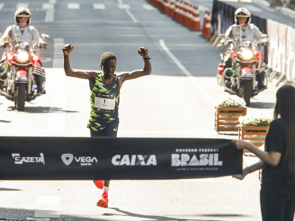 Queniano Wilson Too vence São Silvestre; melhor brasileiro é quarto