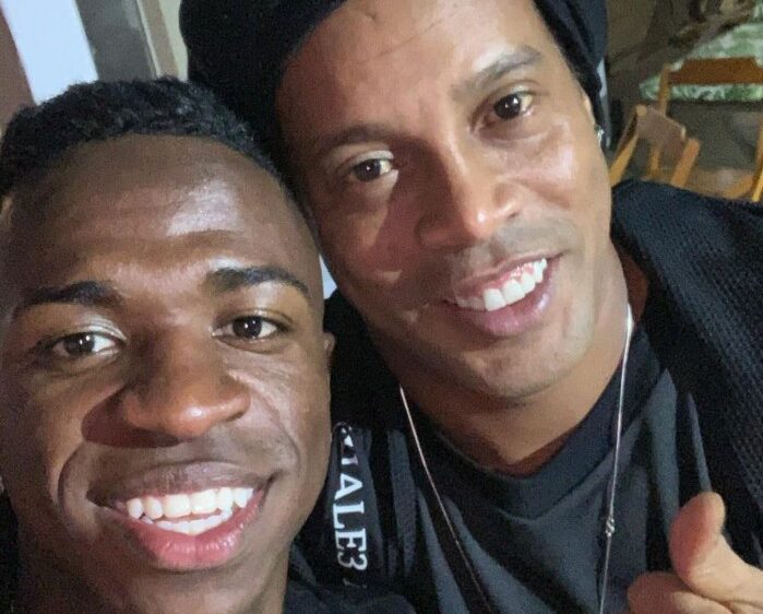 Ronaldinho manda recado para Vini Jr. após The Best: ‘Referência brasileira’