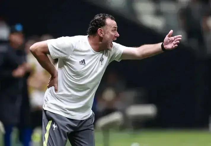 Atlético perde para o Vasco: Milito deixa o clube após derrota