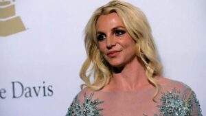 Britney Spears posta vídeo divertido sobre seu novo carro barato