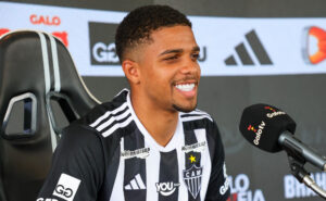 Robert Santos, meia-atacante do Atlético (foto: Paulo Henrique França/Atlético)