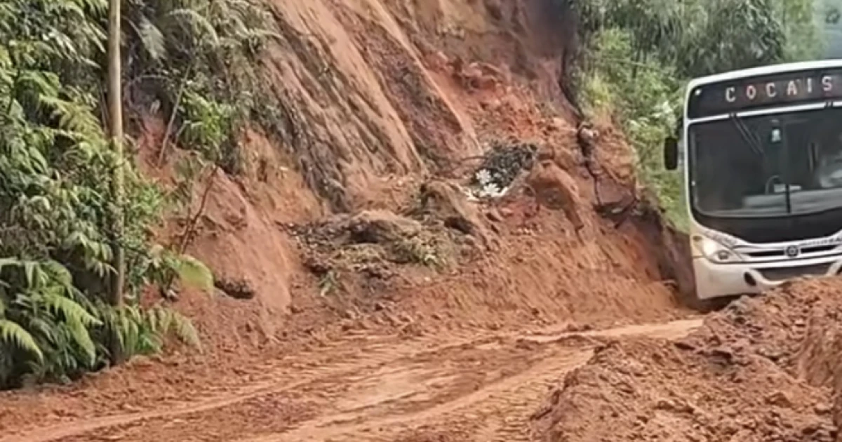 Acesso à Serra dos Cocais é interditado em Coronel Fabriciano