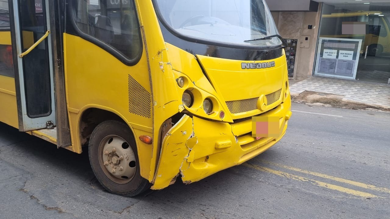 Ciclista morre após acidente entre micro-ônibus e bicicleta em Manhuaçu