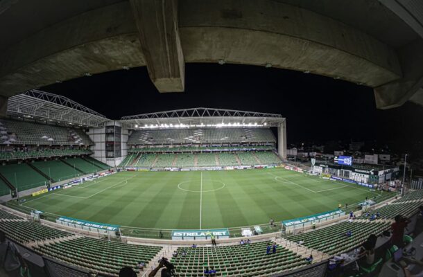 Independência: estádio do América, em Belo Horizonte, foi inaugurado em 1950 e tem capacidade atual para 23 mil pessoas. No Campeonato Mineiro deste ano, o estádio do Horto também receberá os jogos de Betim e Itabirito como mandante. No ano passado, o Itabirito também mandou as partidas do Estadual no Independência.