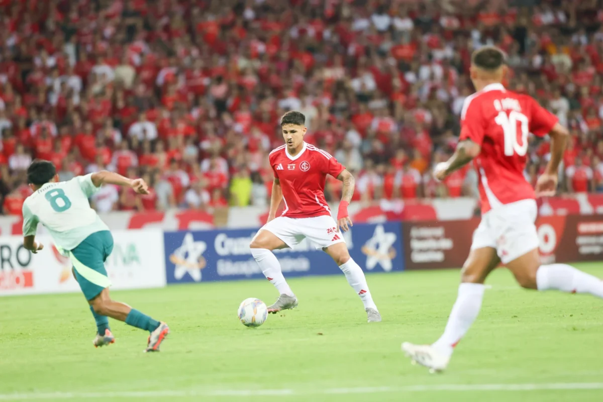 Com gols no primeiro tempo, Inter perde para o México em amistoso no Beira-Rio