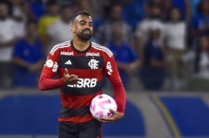 Cruzeiro conclui pagamento ao Flamengo por Fabrício Bruno