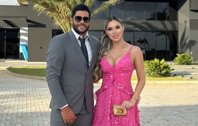 Esposa de Hulk é atacada nas redes sociais após casamento e toma decisão