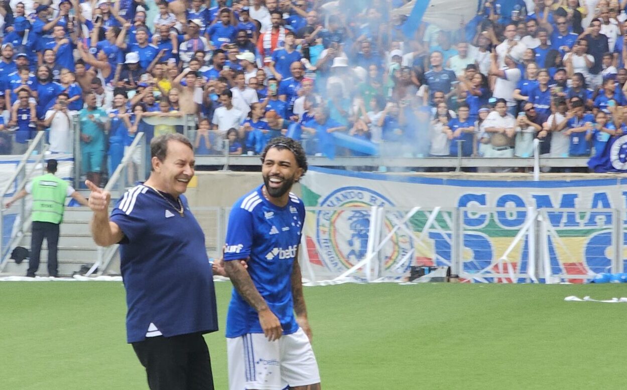 Gabigol é apresentado no Cruzeiro para mais de 40 mil no Mineirão: ‘É o Cabuloso, c***’