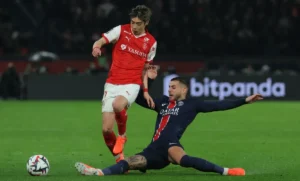 Stade de Reims e PSG empataram pela Ligue 1 (foto: Thomas SAMSON / AFP)