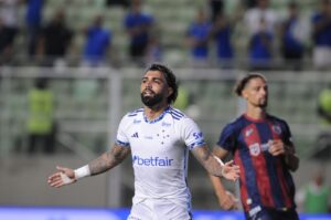 Gabigol fez gols em Cruzeiro x Itabirito (foto: Alexandre Guzanshe/EM/DA Press)