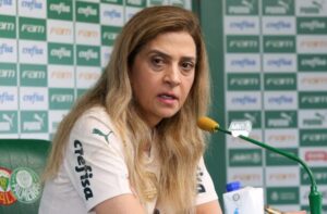 Leila confirma venda de joia do Palmeiras para gigante europeu: ‘Não tem como negar a proposta’