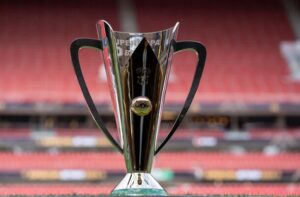 Taça da Supercopa do Brasil (foto: Lesley Ribeiro/CBF)