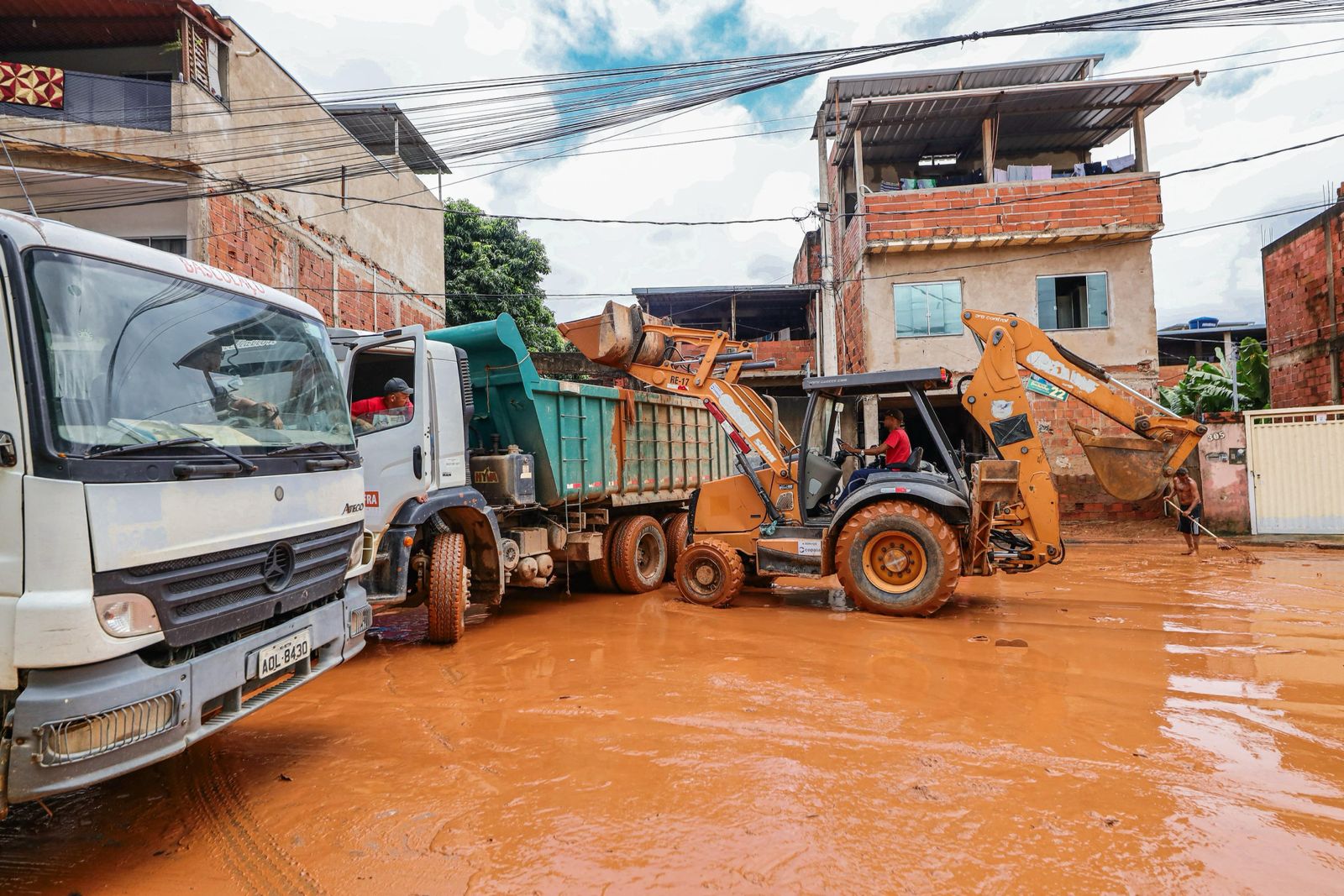 Força de trabalho movimenta cerca de 500 pessoas em Ipatinga, além de 80 máquinas e equipamentos