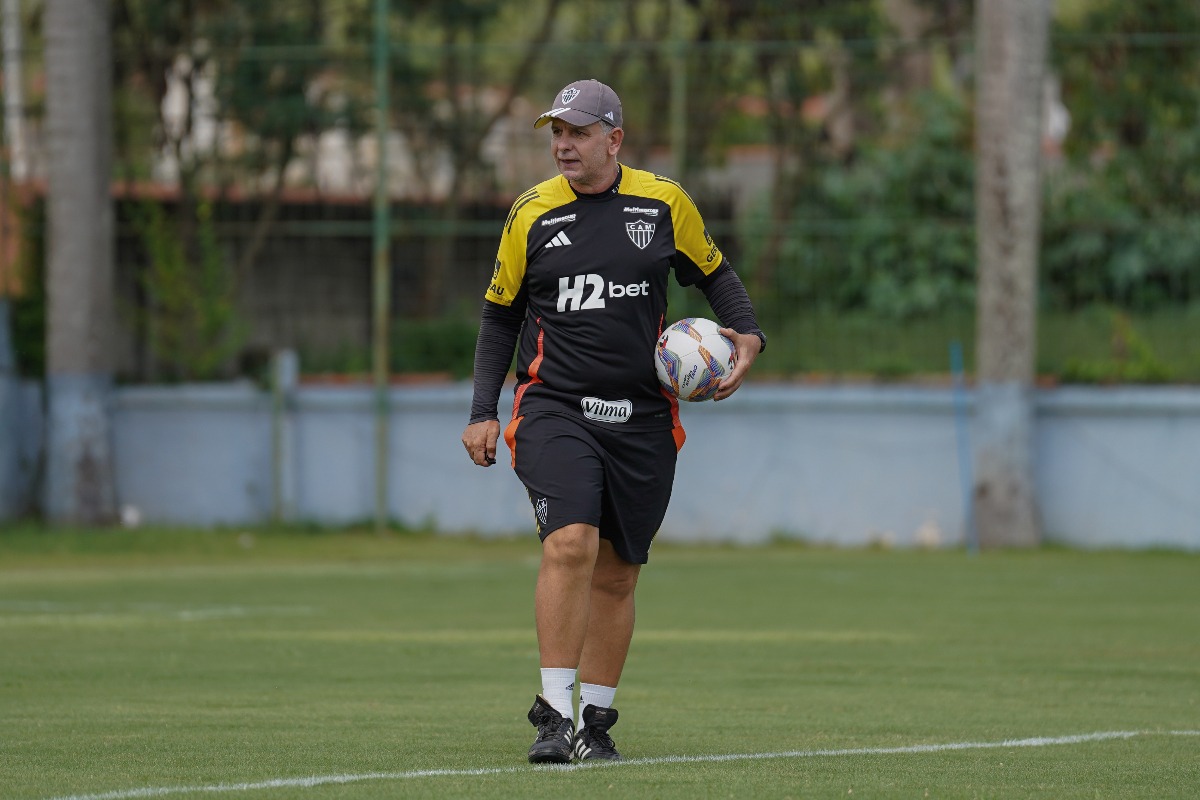 Guilherme Dalla Déa, técnico do sub-20 do Atlético (foto: Daniela Veiga / Atlético)