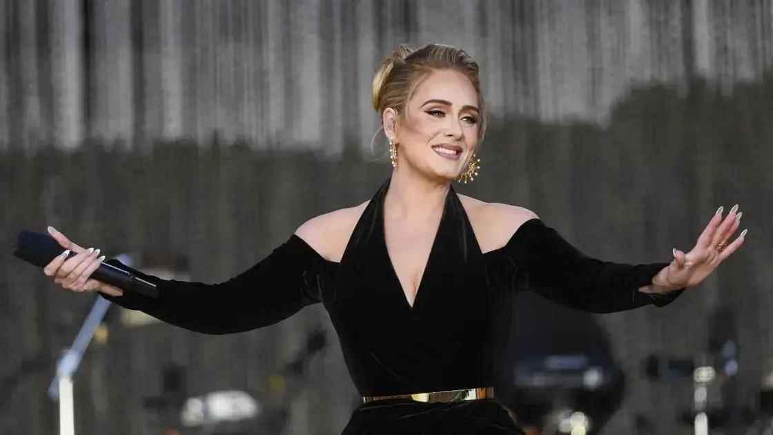 Adele pede caução de US$ 1 milhão em processo de plágio