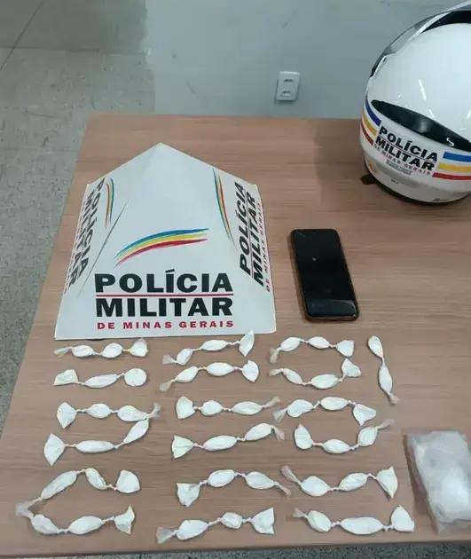 Equipe GEPMOR da PM prende jovem por tráfico de drogas