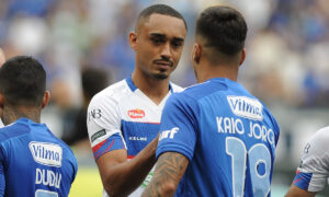 Eurico, jogador do Betim, foi campeão pelo Cruzeiro (foto: Alexandre Guzanshe/EM D.A Press)