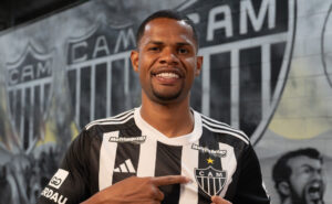 Júnior Santos nos primeiros momentos como jogador do Atlético, na Arena MRV (foto: Daniela Veiga/Atlético)