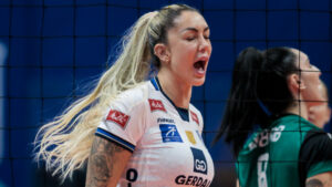 Thaisa comemora ponto durante derrota do Minas para o Maringá na Superliga Feminina de Vôlei 2024/2025 (foto: Hedgard Moraes/Minas Tênis Clube)