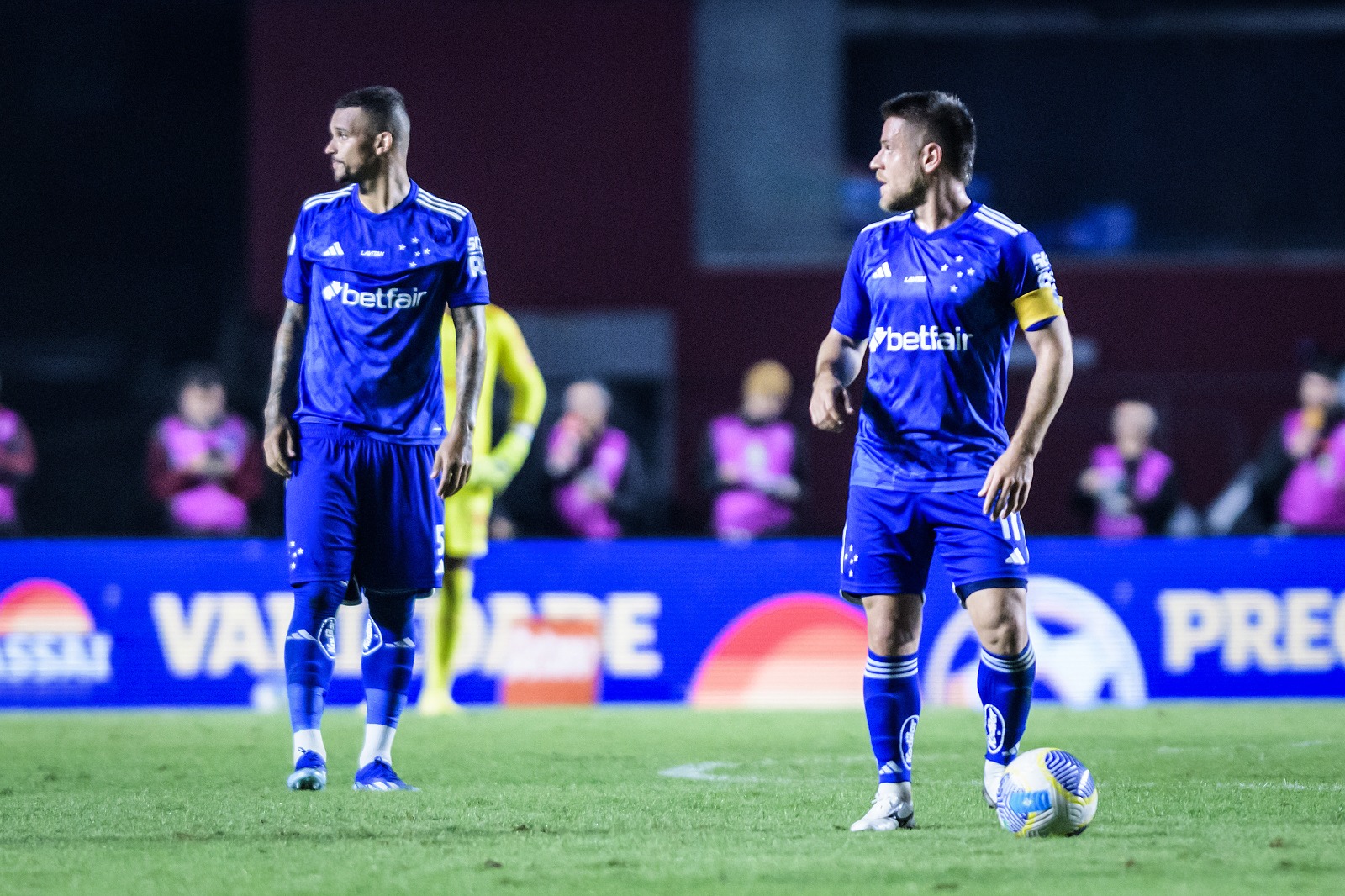 Ramiro e Zé Ivaldo em campo pelo Cruzeiro (foto: Gustavo Aleixo/Cruzeiro)