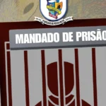 Operação de trânsito em Antônio Dias prende condutor com mandado de prisão em aberto