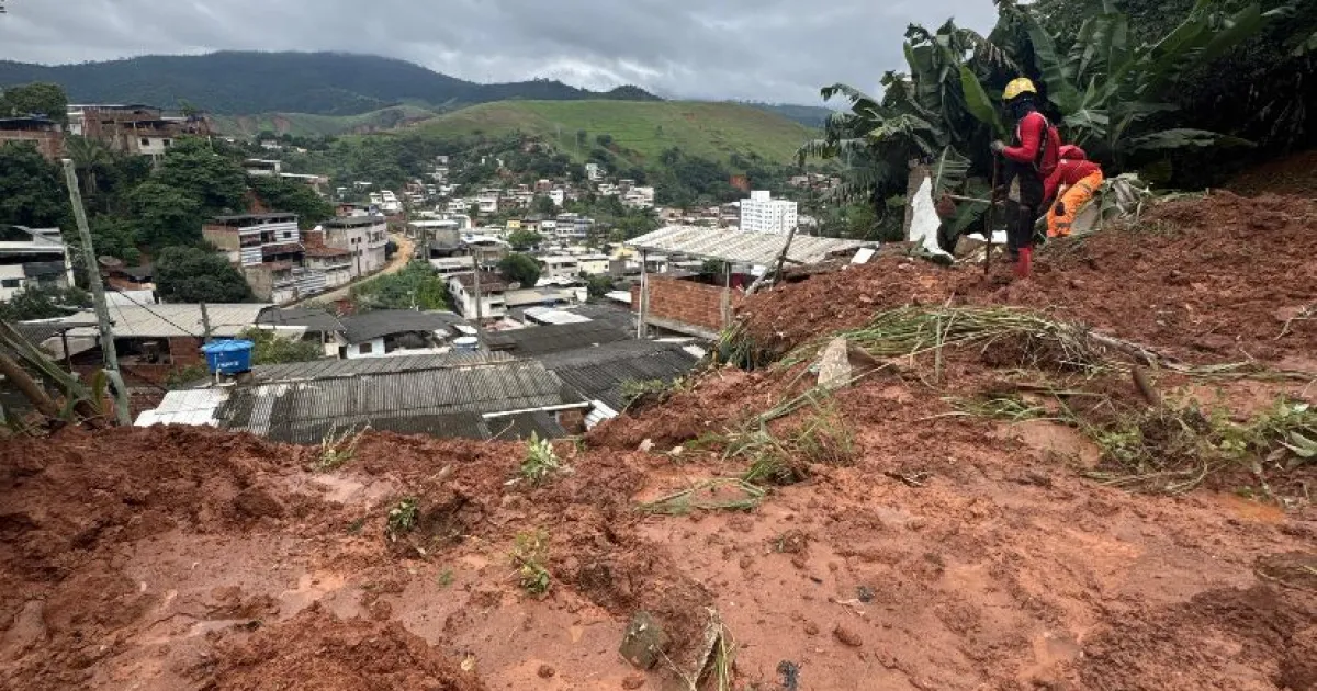 Quase 500 pessoas estão fora de suas casas por conta das chuvas em Ipatinga, no Vale do Aço