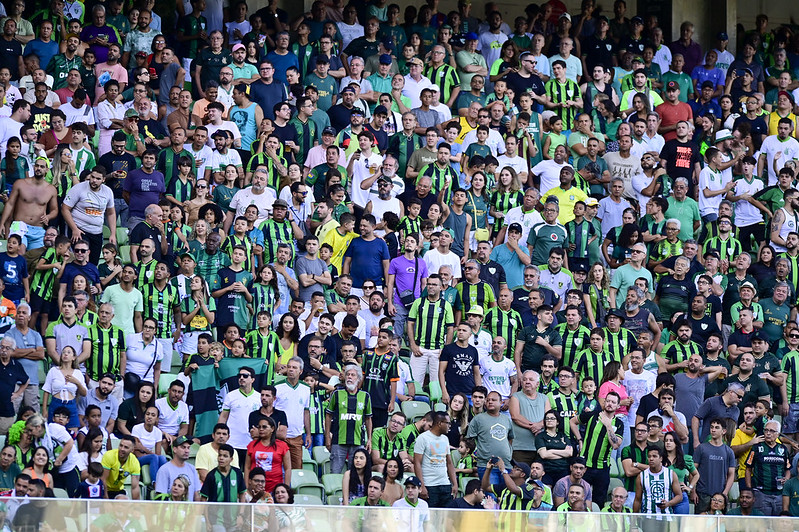 Torcida do América (foto: Mourão Panda / América)