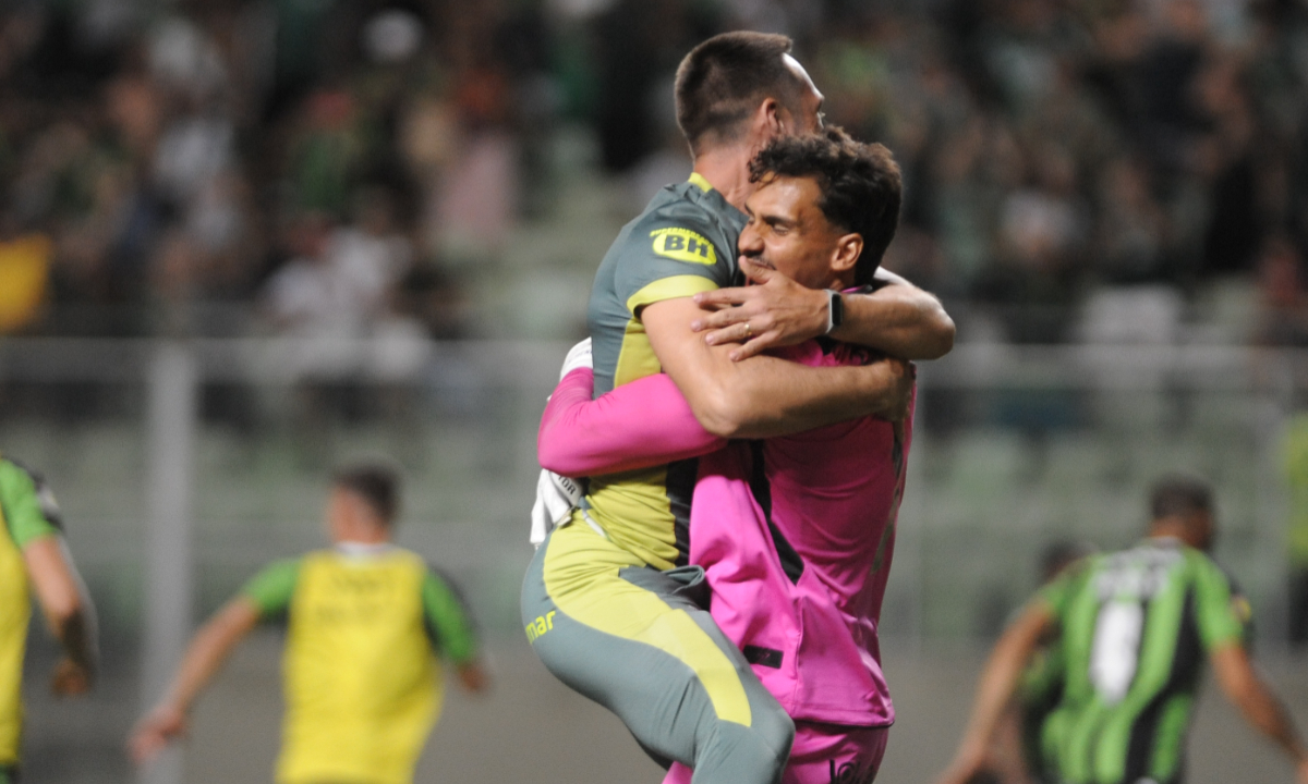 Matheus Mendes, goleiro do América (foto: Alexandre Guzanshe/EM/D.A. Press)