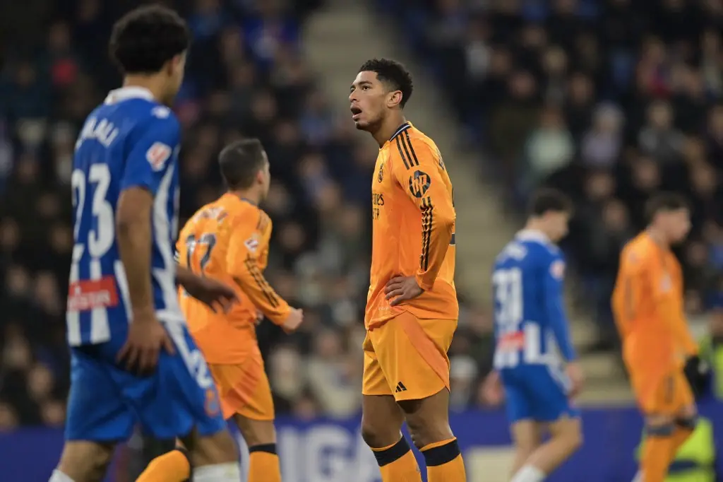 Lance do jogo entre Espanyol e Real Madrid (foto: Manaure Quintero / AFP)