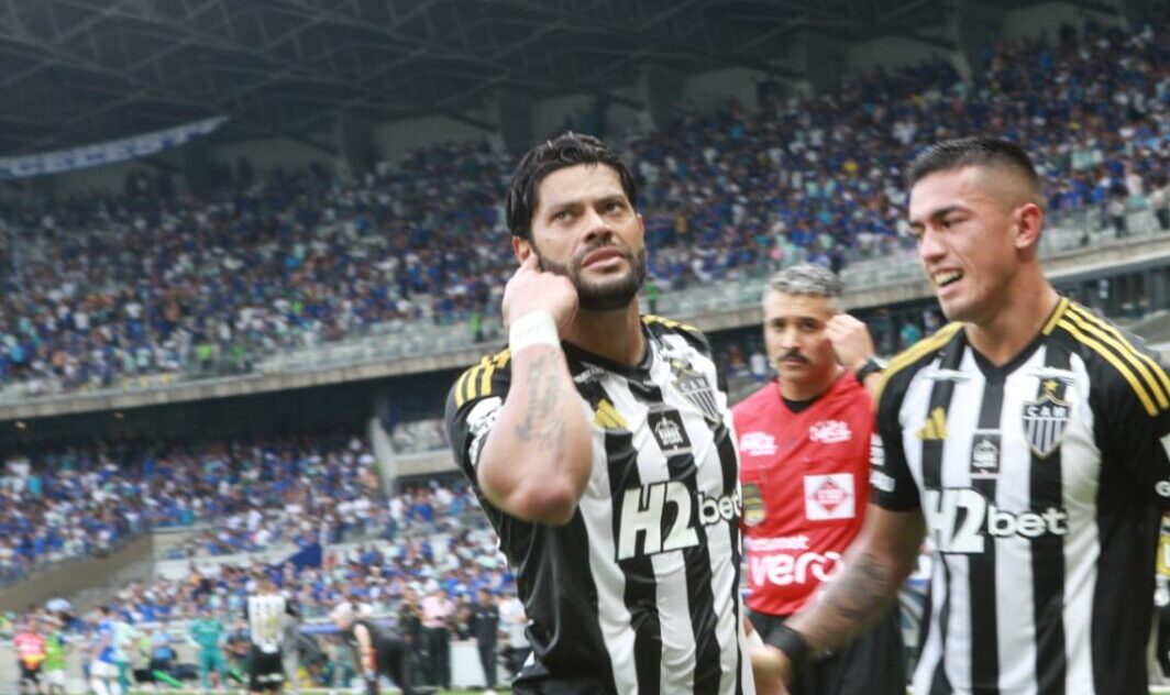 Hulk provocou torcida do Cruzeiro no Mineirão (foto: Edesio Ferreira/EM/D.A Press)