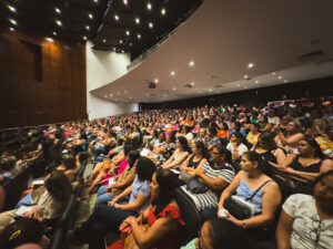 Aula inaugural do ano letivo de 2025 reúne 1.400 educadores da rede municipal de Ipatinga