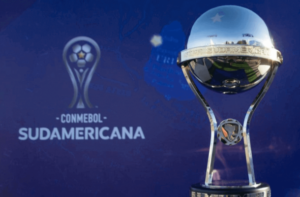 Troféu da Copa Sul-Americana (foto: Divulgação/Conmebol)