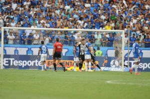 Cruzeiro foi derrotado pelo Atlético no Mineirão pela sétima rodada do Campeonato Mineiro (foto: Alexandre Guzanshe/EM/D.A Press)