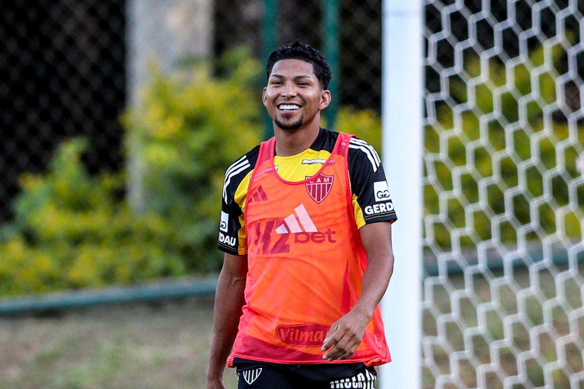 Rony em treino pelo Atlético (foto: Pedro Souza / Atlético)