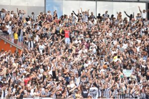 Torcida do Atlético no Mineirão (foto: Ramon Lisboa/EM D.A Press)