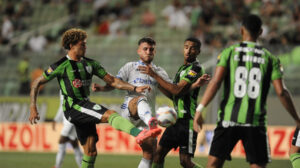 Cruzeiro e América decidem quem será um dos finalistas do Campeonato Mineiro 2025 (foto: Alexandre Guzanshe/EM/D.A Press)