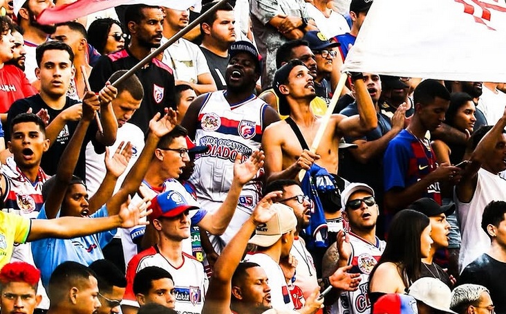 Torcida do Betim na Arena Vera Cruz (foto: Reprodução/Betim)