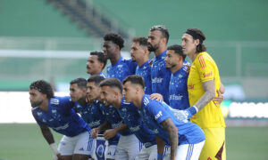 Time titular do Cruzeiro no jogo contra o América (foto: Alexandre Guzanshe/EM/D.A. Press)