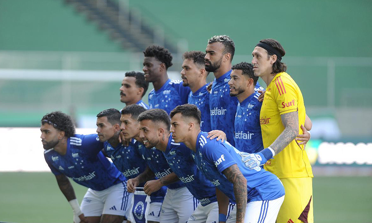 Time titular do Cruzeiro no jogo contra o América (foto: Alexandre Guzanshe/EM/D.A. Press)