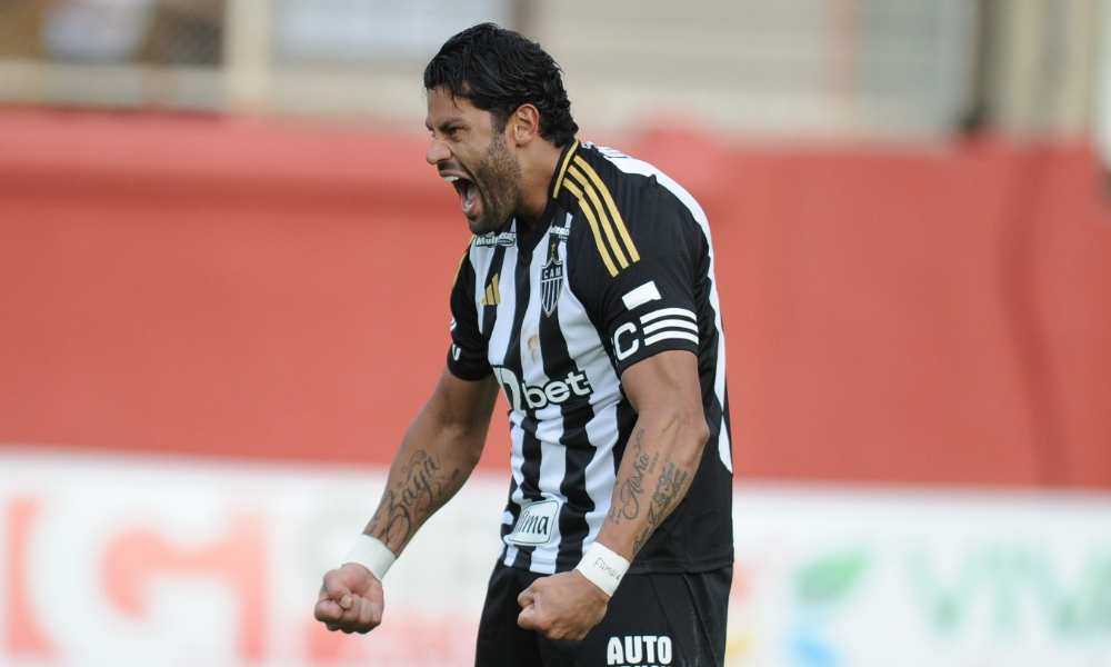 Hulk comemora gol pelo Atlético contra o Villa Nova - (foto: Alexandre Guzanshe/EM/DA.Press)