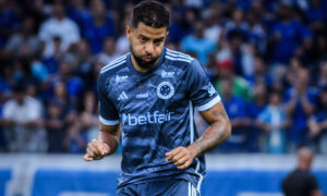 João Marcelo, zagueiro do Cruzeiro (foto: Gustavo Aleixo/Cruzeiro)