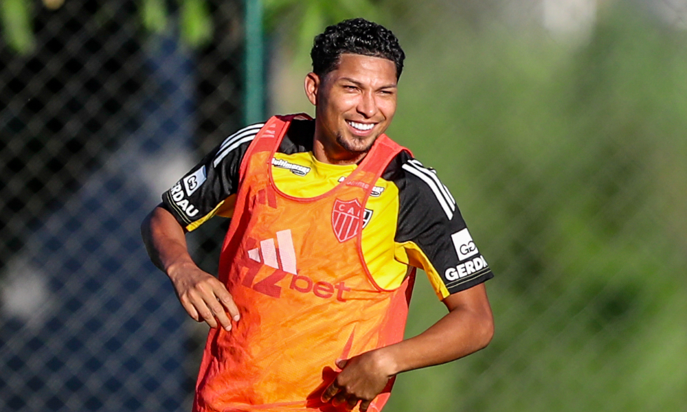 Rony em treino pelo Atlético (foto: Paulo Henrique França / Atlético)