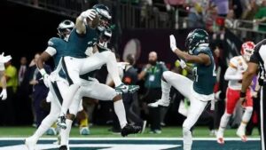 Super Bowl: Eagles atropela Chiefs e conquista título