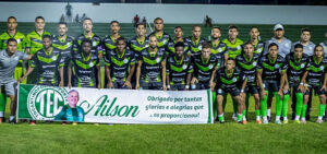 Grupo do Tocantinópolis antes de jogo pela Copa Verde, no início deste ano (foto: Divulgação/Instagram/Tocantinópolis)