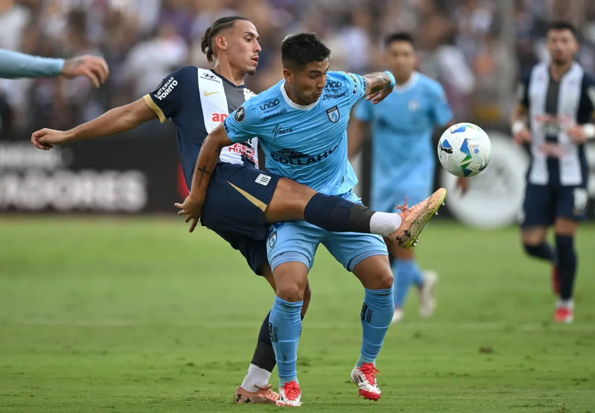 Alianza e Iquique duelaram no Peru (foto: ERNESTO BENAVIDES / AFP)