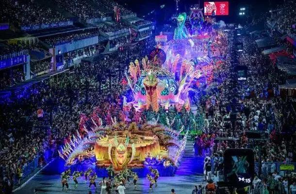 Riqueza Cultural e Ancestralidade nos Enredos das Escolas do Rio