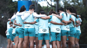 Jogadoras do Cruzeiro em treinamento na Toca I (foto: Gustavo Martins/Cruzeiro)