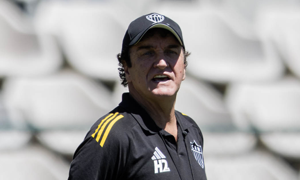 Cuca durante treino do Atlético na Cidade do Galo (foto: Pedro Souza/Atlético)