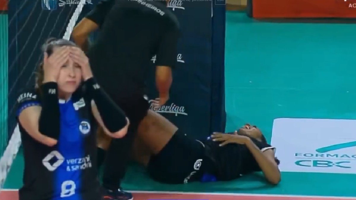 Thainá sofreu dura lesão em jogo do Pinheiros pela Superliga Feminina de Vôlei (foto: Reprodução/Sportv2)