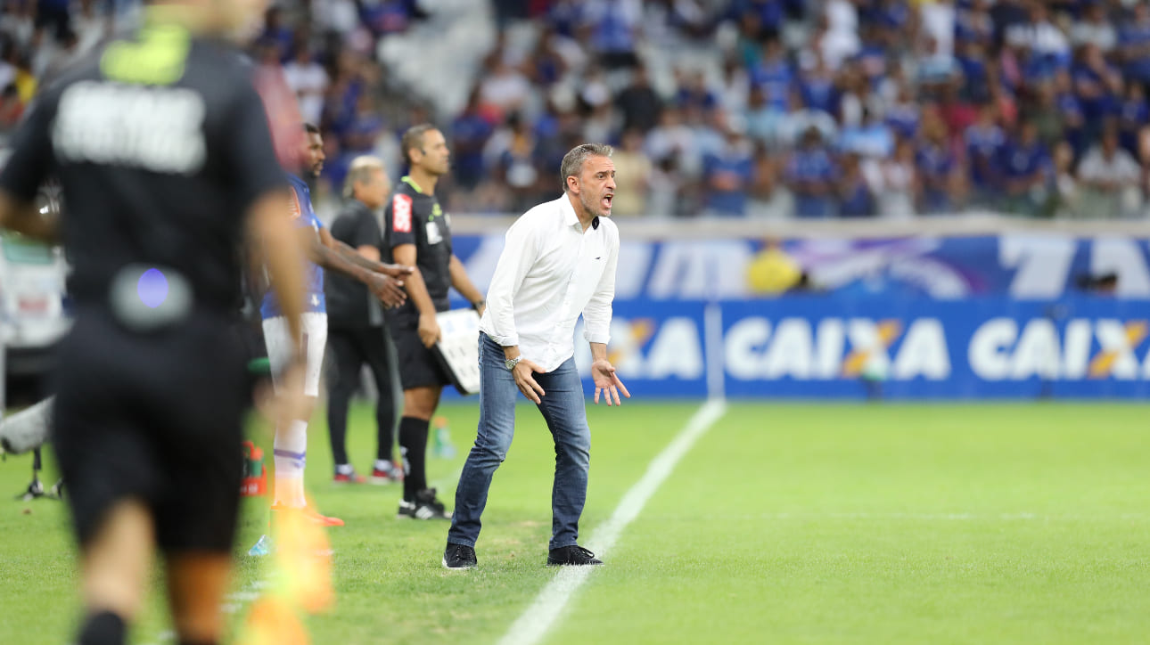 Paulo Bento, técnico do Cruzeiro em 2016, no Mineirão (foto: Rodrigo Clemente/EM/D.A Press)